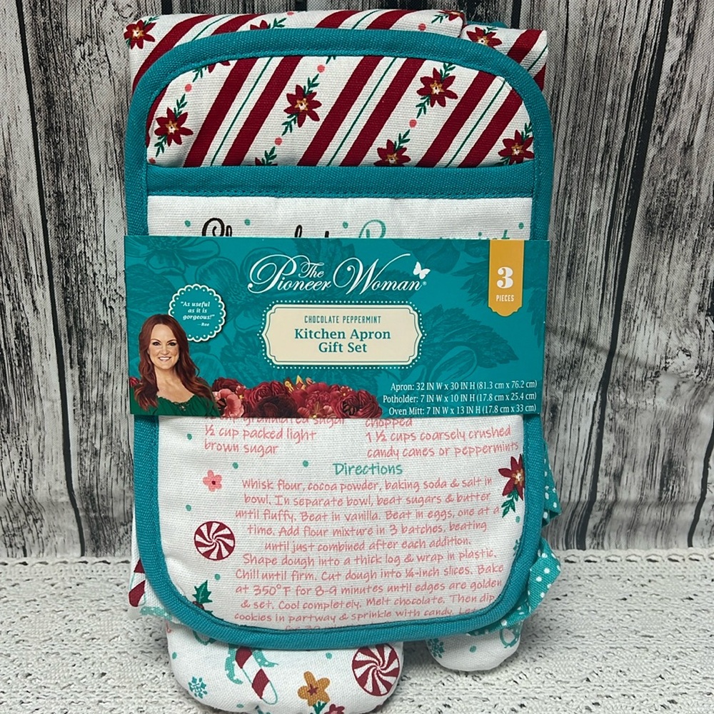 🌸The Pioneer Woman🌸 3 Piece Chocolate Peppermint-Kitchen Gift Set